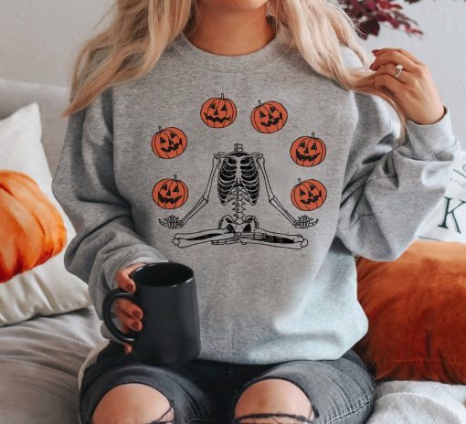 Pumpkin Halloween Sweatshirt, Skeleton Halloween Shirt, Pumpkin Shirt, Fall Sweatshirt for Women